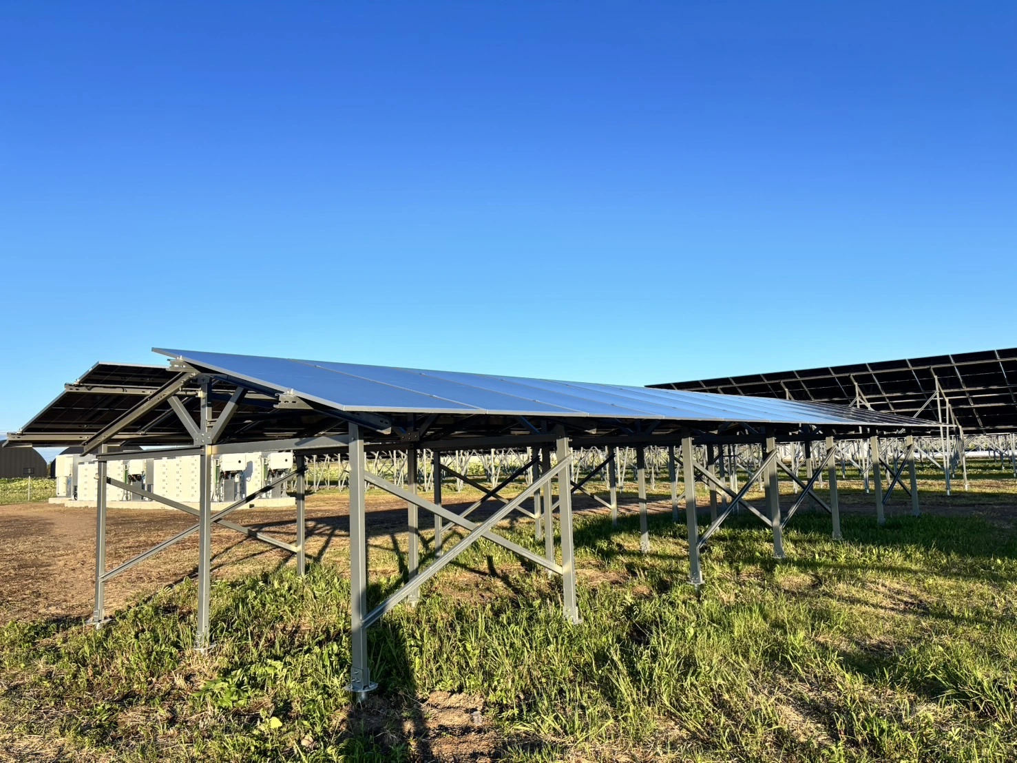 Agri-PV Greenhouse: Dual Income from Single Land